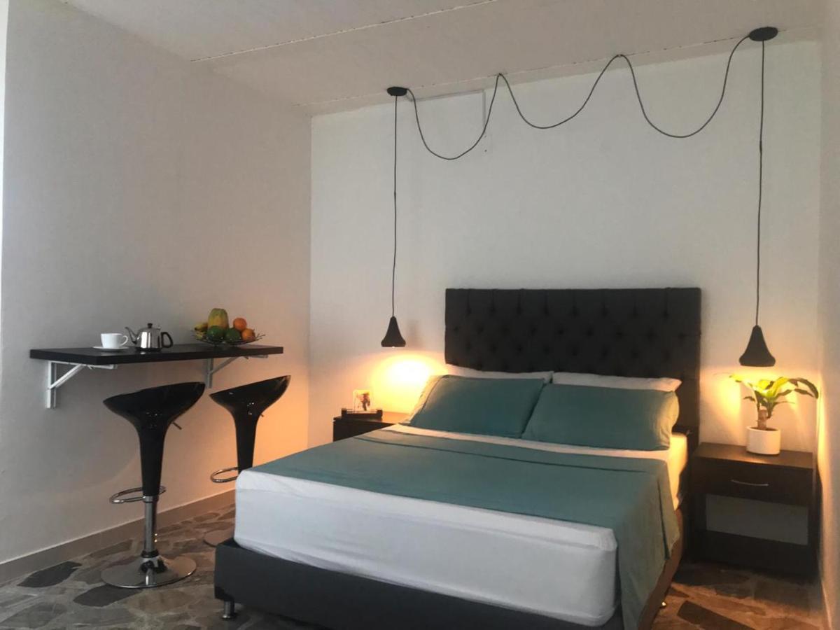 Vip Apartasuites Rosales Medellín Extérieur photo