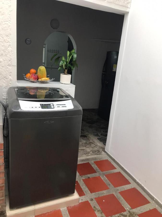 Vip Apartasuites Rosales Medellín Extérieur photo