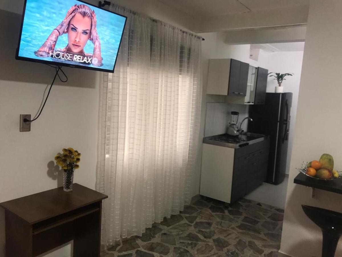 Vip Apartasuites Rosales Medellín Extérieur photo