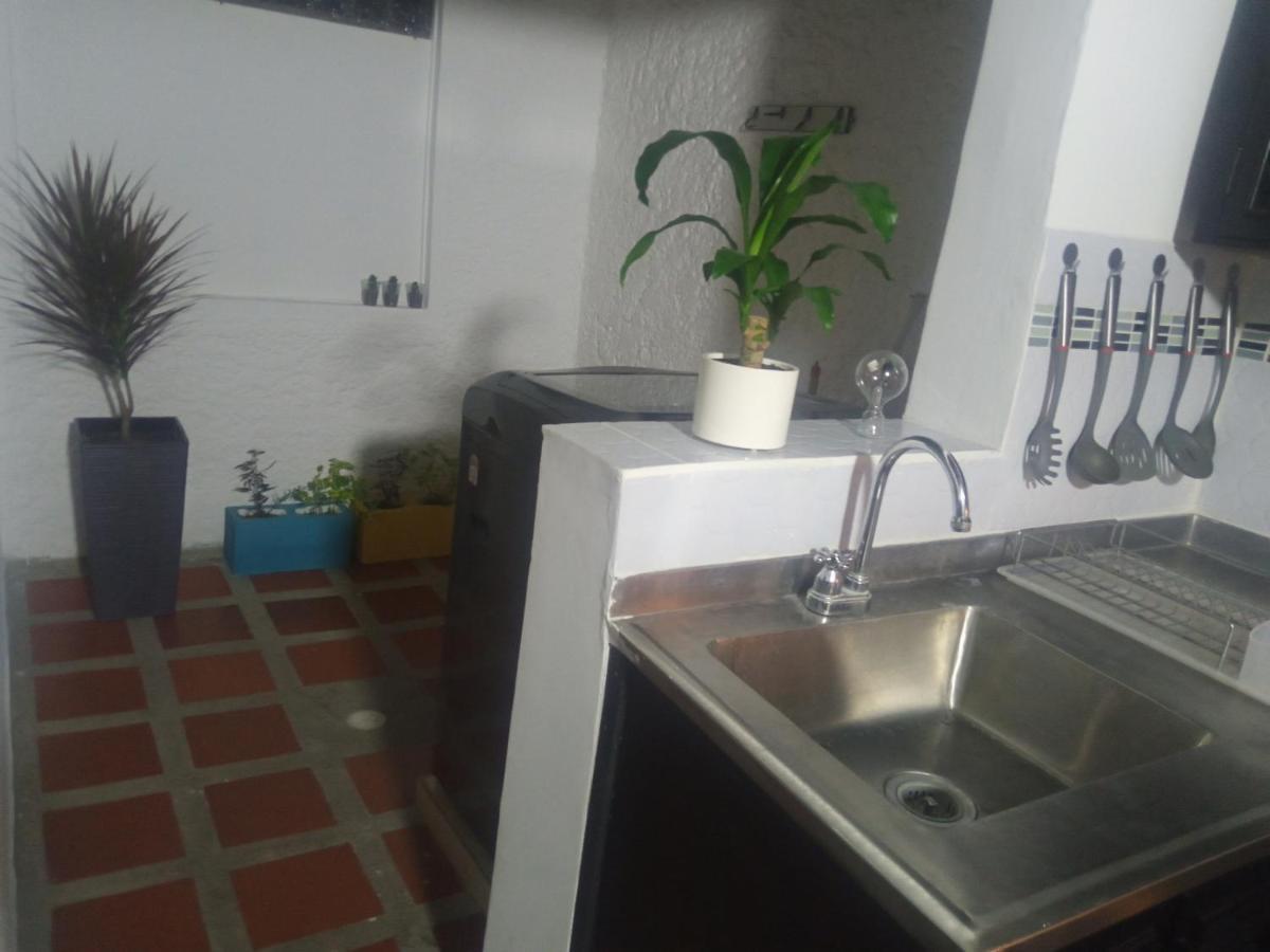 Vip Apartasuites Rosales Medellín Extérieur photo
