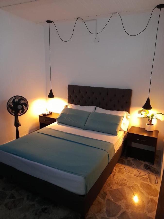 Vip Apartasuites Rosales Medellín Extérieur photo