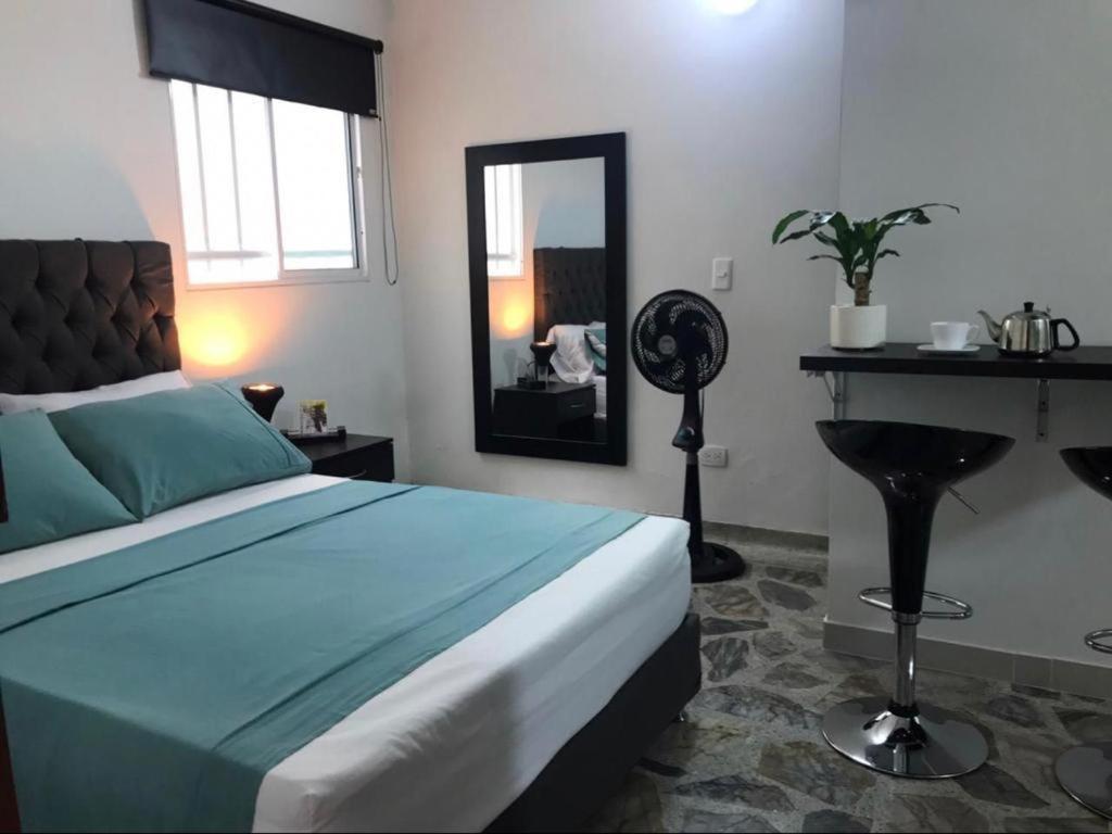 Vip Apartasuites Rosales Medellín Extérieur photo