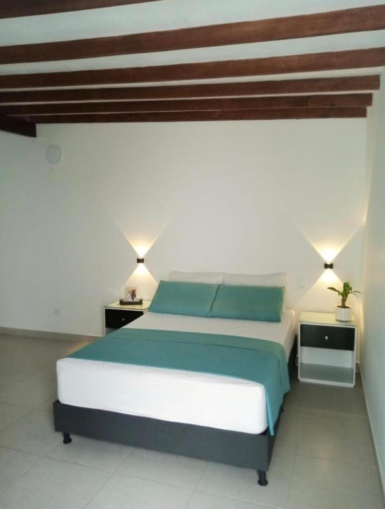 Vip Apartasuites Rosales Medellín Extérieur photo